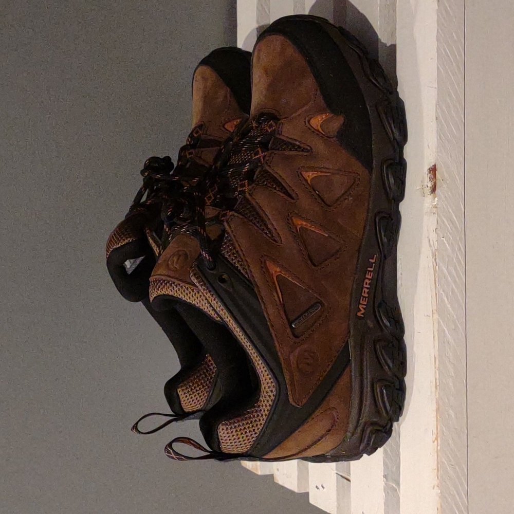 Merrell Boots - Picture 3 of 5